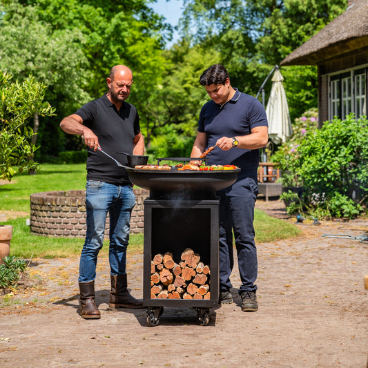 BBQ Plancha Grill Hermano XXL Blackline - Con attizzatoio e contenitore per la legna Ø80cm 8mm