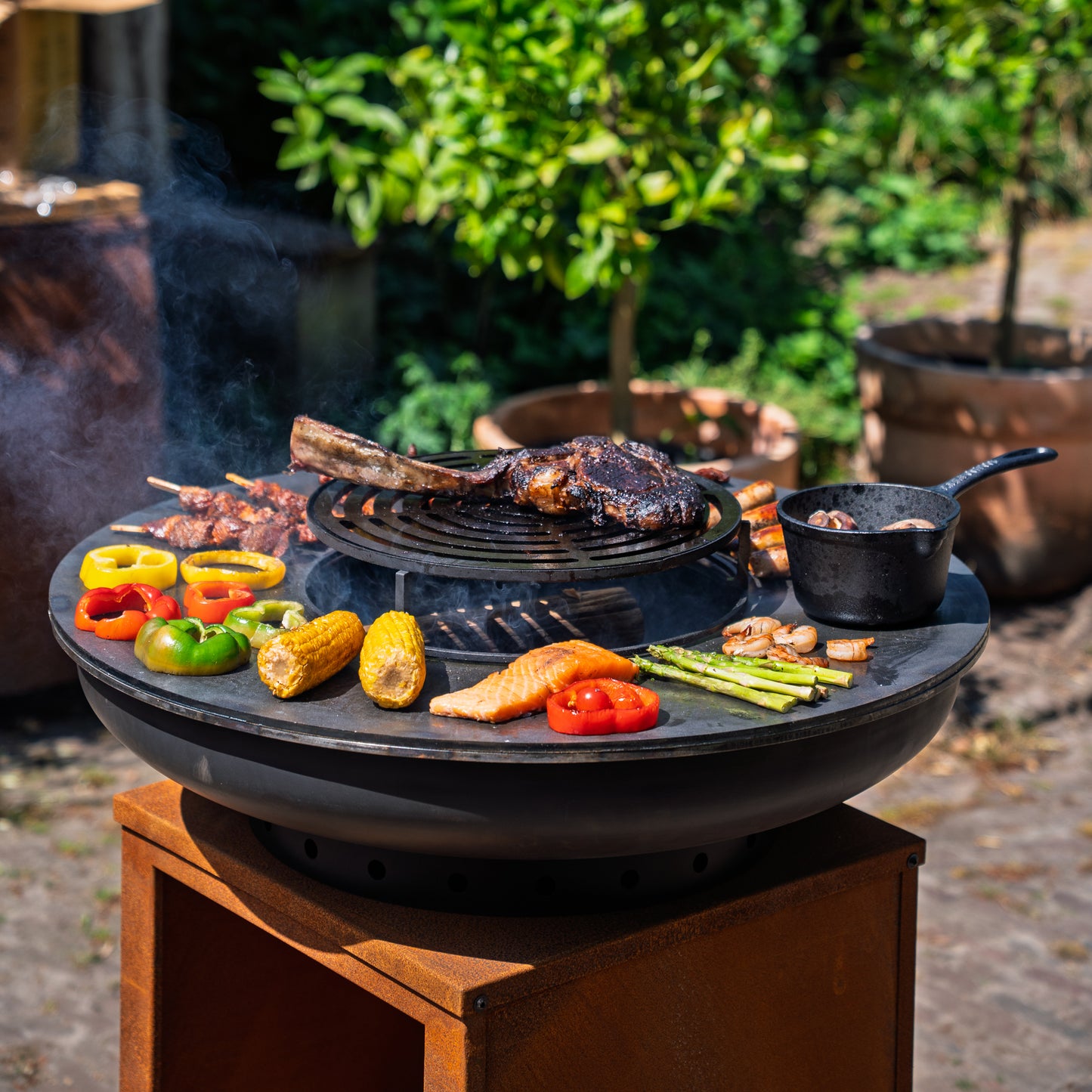 BBQ Plancha Grill Hermano XXL Blackline Acciaio Corten - Con attizzatoio e contenitore per la legna Ø80cm 8mm