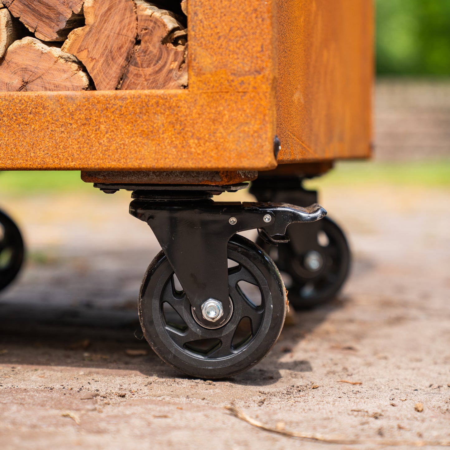 BBQ Plancha Grill Hermano XXL in acciaio Corten - Con attizzatoio e contenitore per la legna Ø80cm 8mm