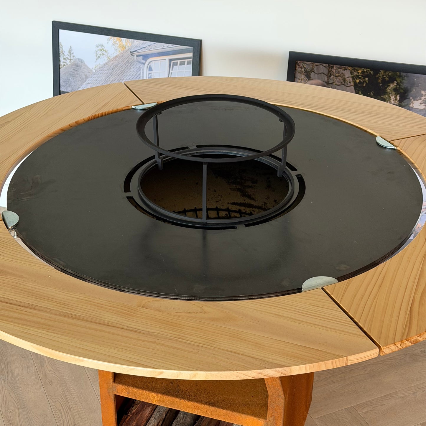 BBQ Plancha Grill Maestro XXXL Ø100cm Acciaio Corten - Con ruote grandi e contenitore per la legna