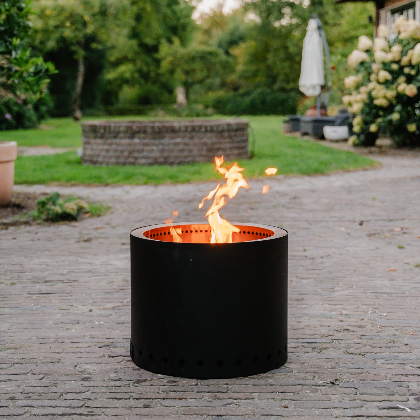 Cesto per il fuoco e barbecue senza fumo Fuego Lujo Blackline 49Ø