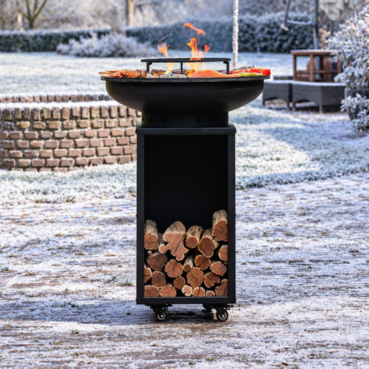BBQ Plancha Grill Blackline 8mm Camarada 2.0 - Con attizzatoio e contenitore per la legna Ø70cm