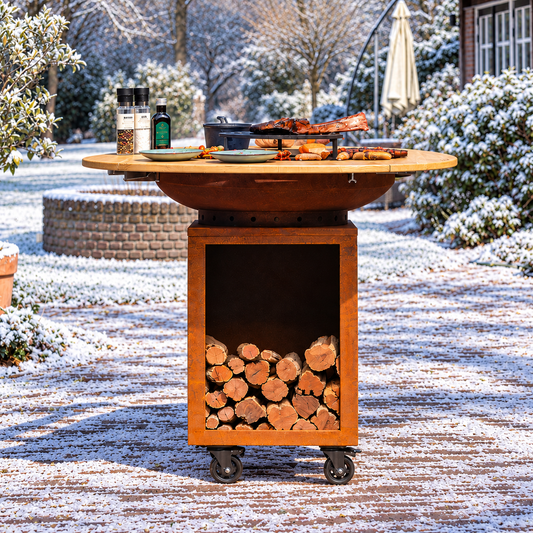 RJRoyal Living Hermano XXL Cortenstaal met Mesa in besneeuwde tuin